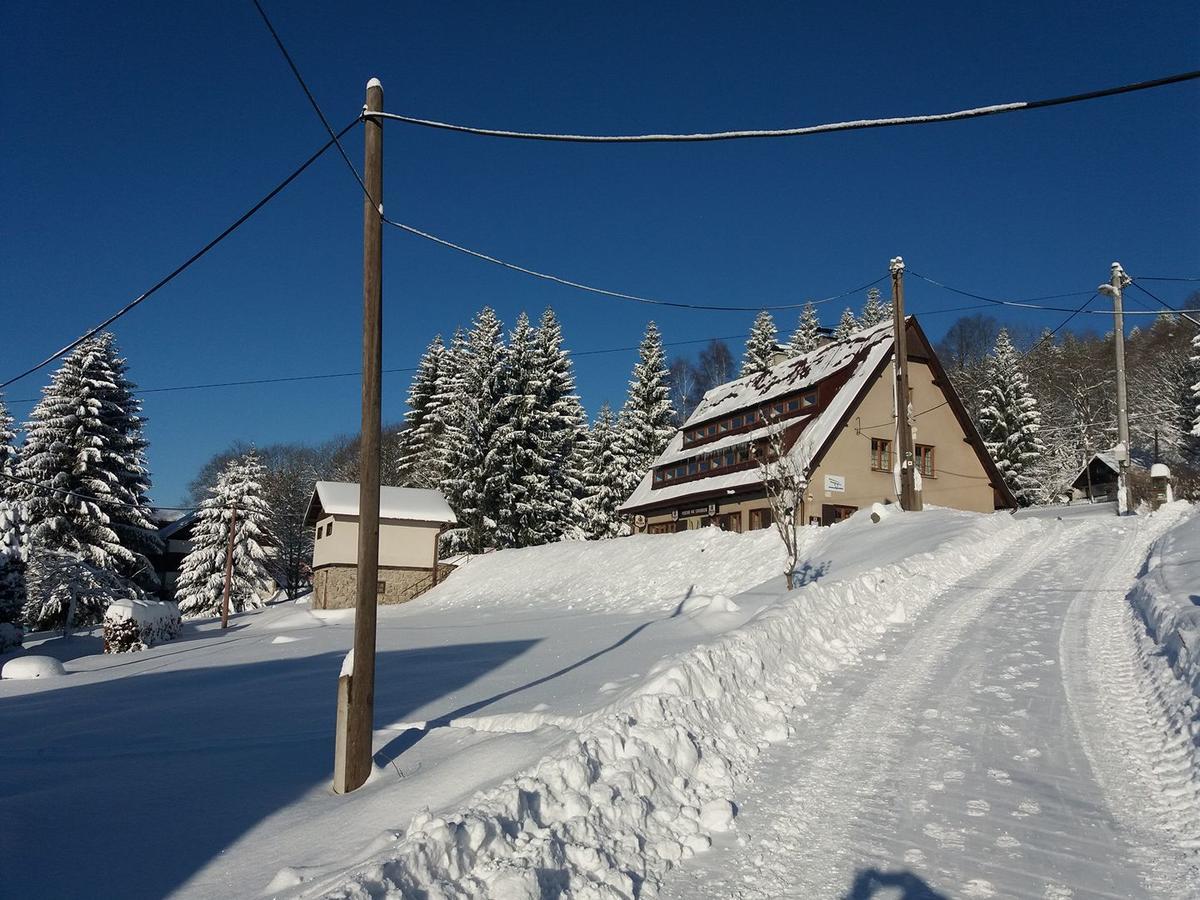 Penzion Pod Severakem Lucany nad Nisou Exterior photo